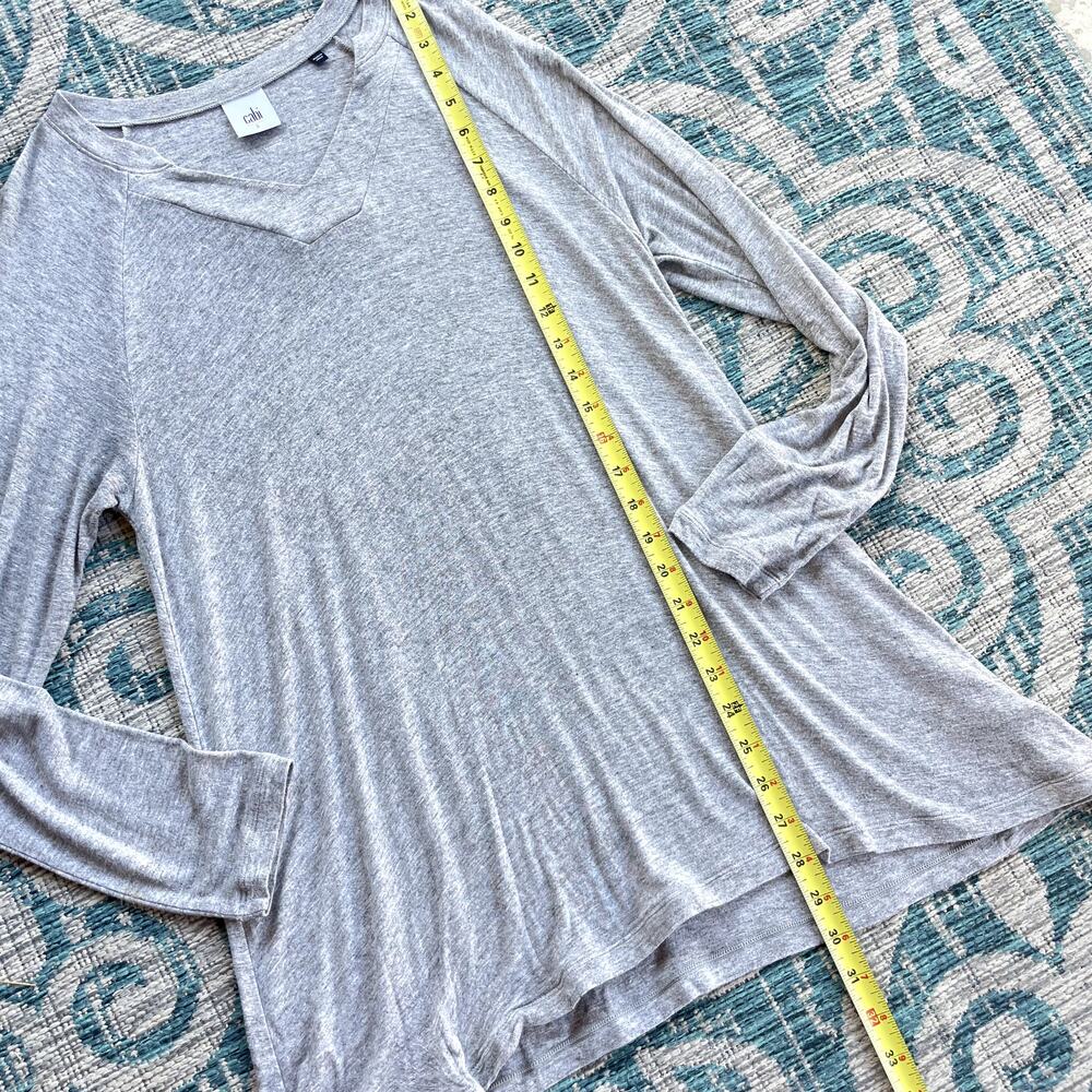 CAbi Gray Long Sleeve V-Neck Swing Tunic Top Style Comfy Tee - Size Small - Picture 4 of 6